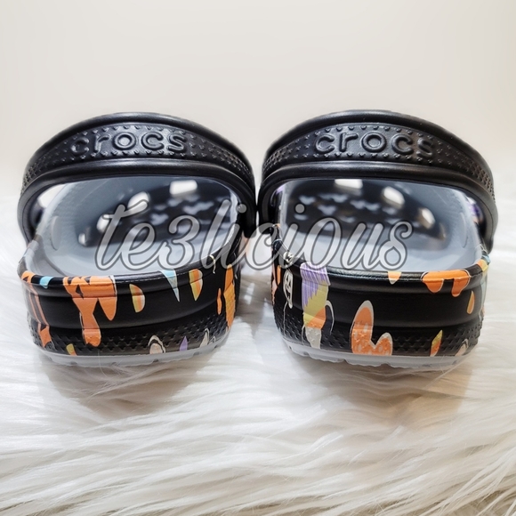 DISNEY PARKS MICKEY HALLOWEEN LIGHT UP CROCS - Picture 7 of 8